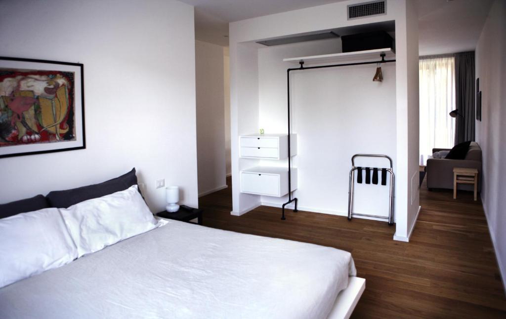 Mxp Rooms Guest House Кардано ал Кампо Екстериор снимка