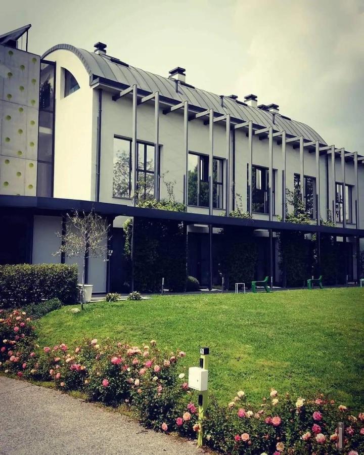 Mxp Rooms Guest House Кардано ал Кампо Екстериор снимка