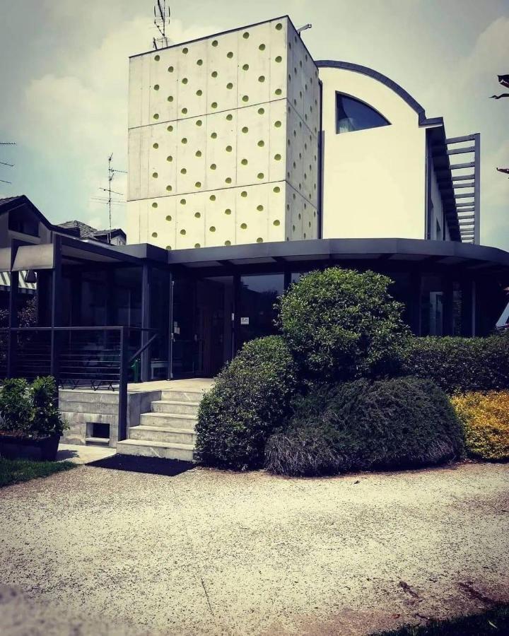 Mxp Rooms Guest House Кардано ал Кампо Екстериор снимка