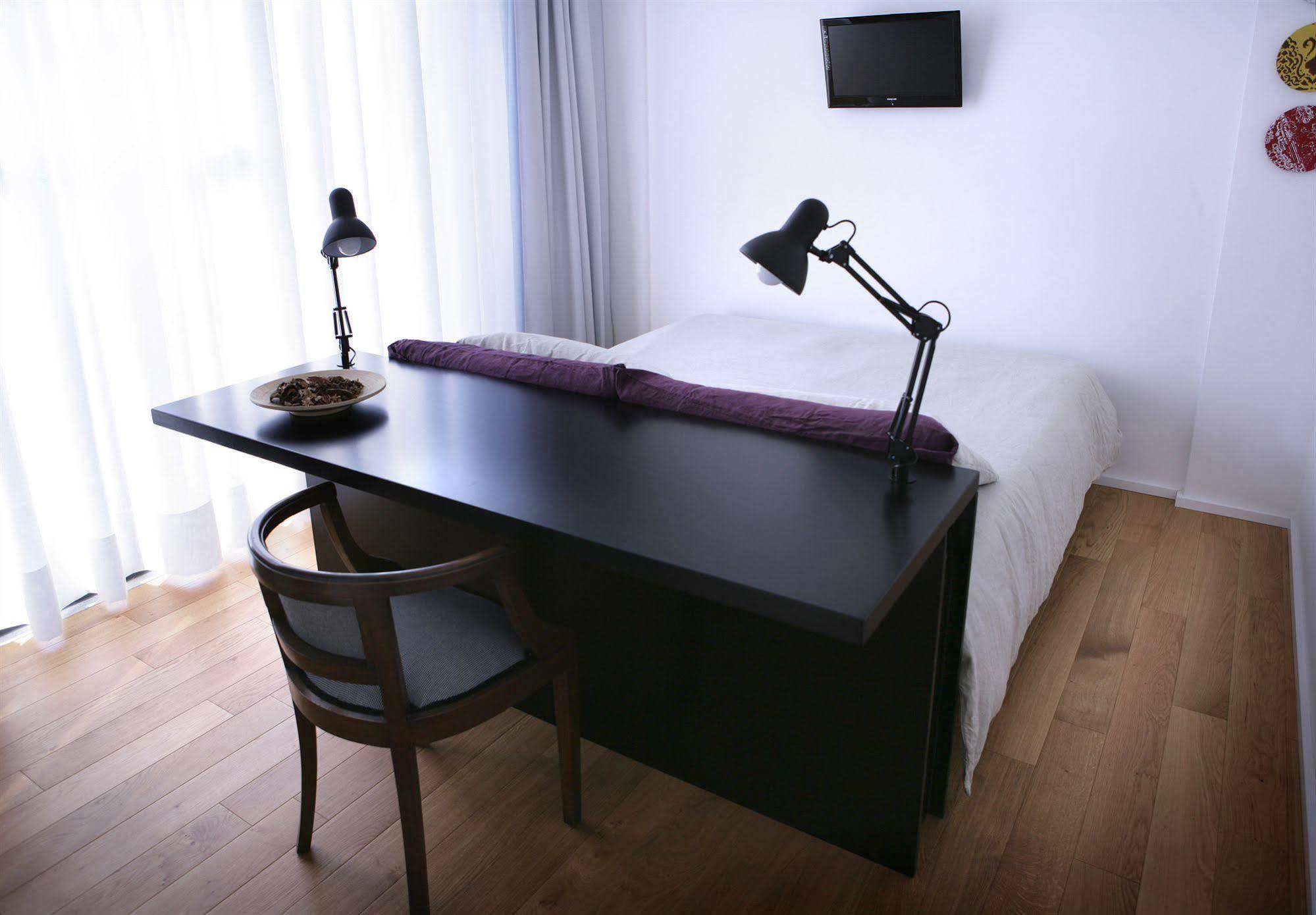 Mxp Rooms Guest House Кардано ал Кампо Екстериор снимка