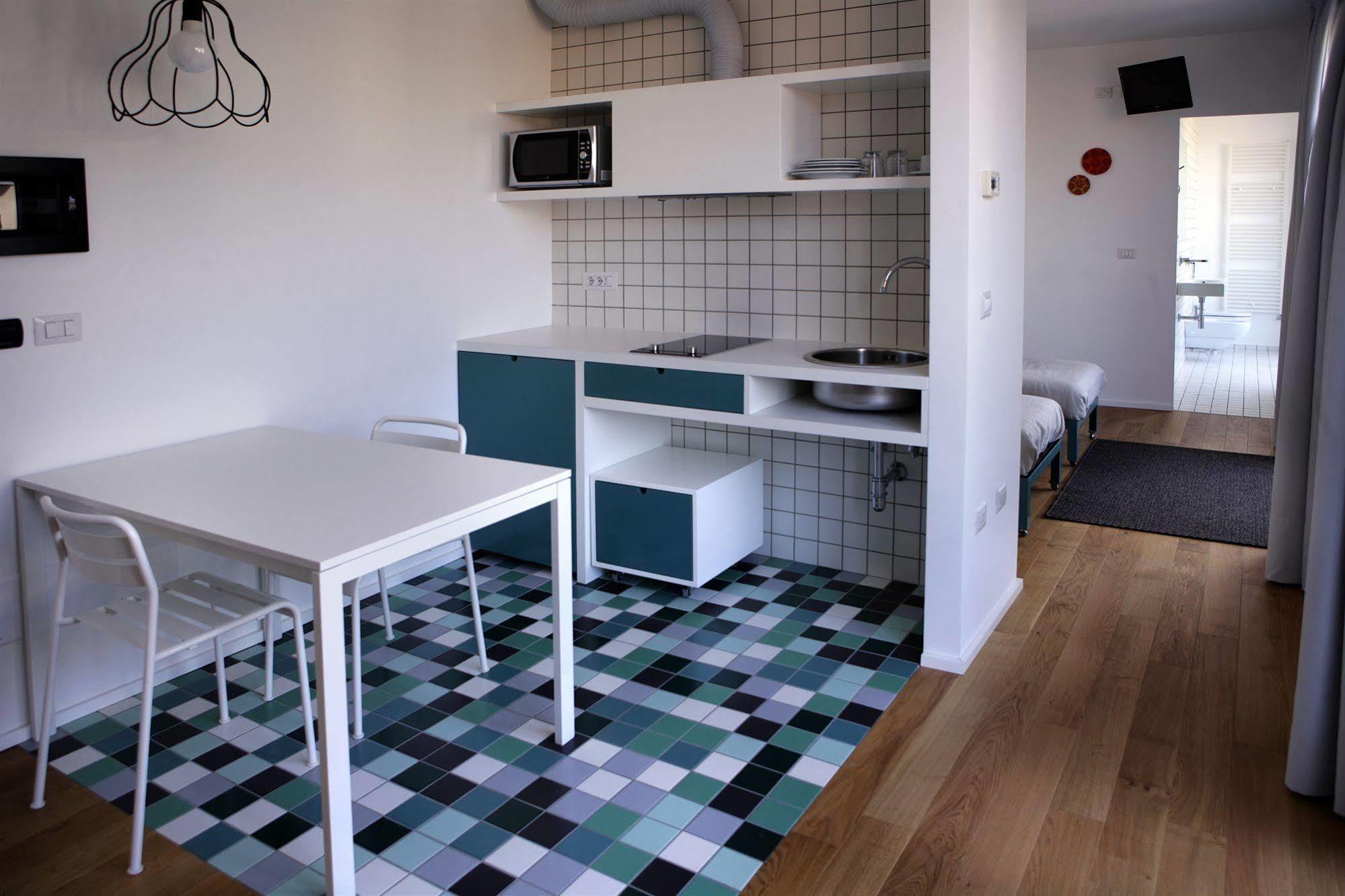 Mxp Rooms Guest House Кардано ал Кампо Екстериор снимка