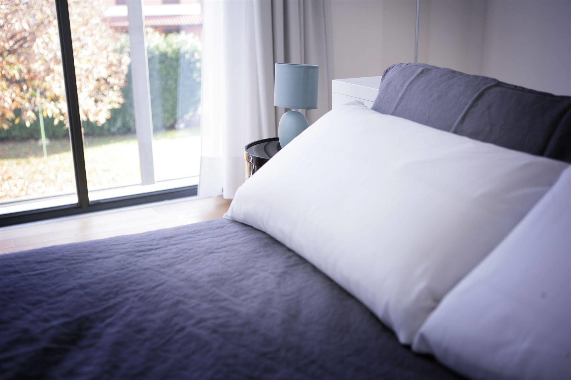 Mxp Rooms Guest House Кардано ал Кампо Екстериор снимка
